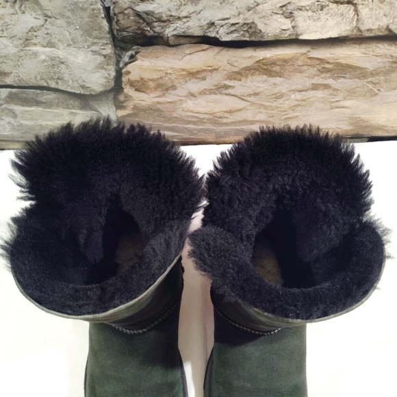 Sz 7 UGG Jaylyn Boots Suede Leather Sheepskin Insole Furry Belted Buckle Boots - Picture 14 of 17